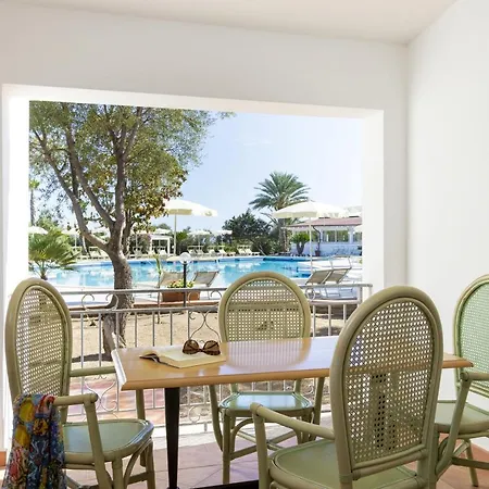 Nicolaus Club Quattro Lune 3*