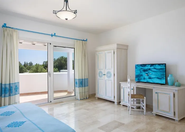 Nicolaus Club Quattro Lune 3* Cala Liberotto